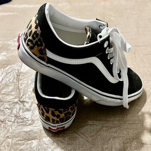 Vans off the wall custom sneakers size 8 womens
